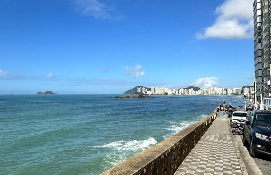 Apartamento Guarujá morro do Maluf de frente ao mar!-1